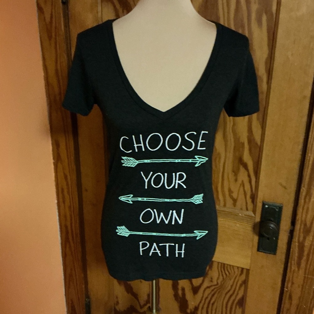 Empyre Choose your own Path Graphic V neck Tshirt - Picture 9 of 10